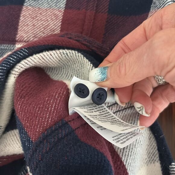American Eagle Flannel Hooded Button Down Size S - Picture 10 of 12